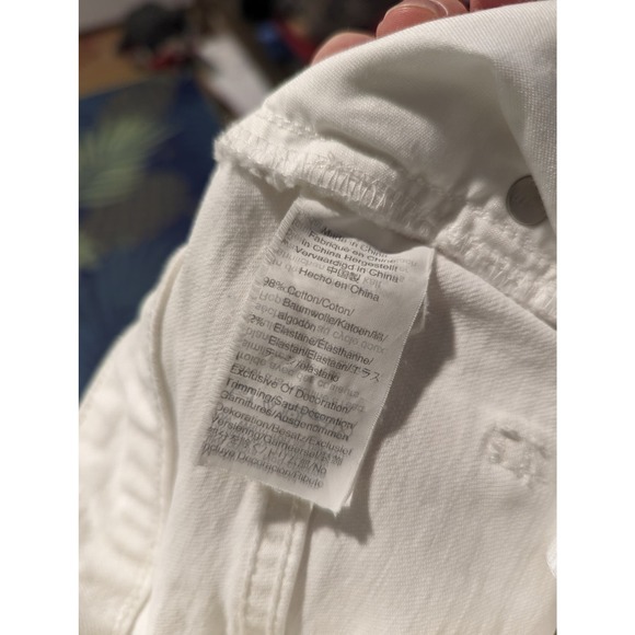 Madewell Stretch Denim Pegged Skirt in Tile White: Cutout Edition - Picture 10 of 11